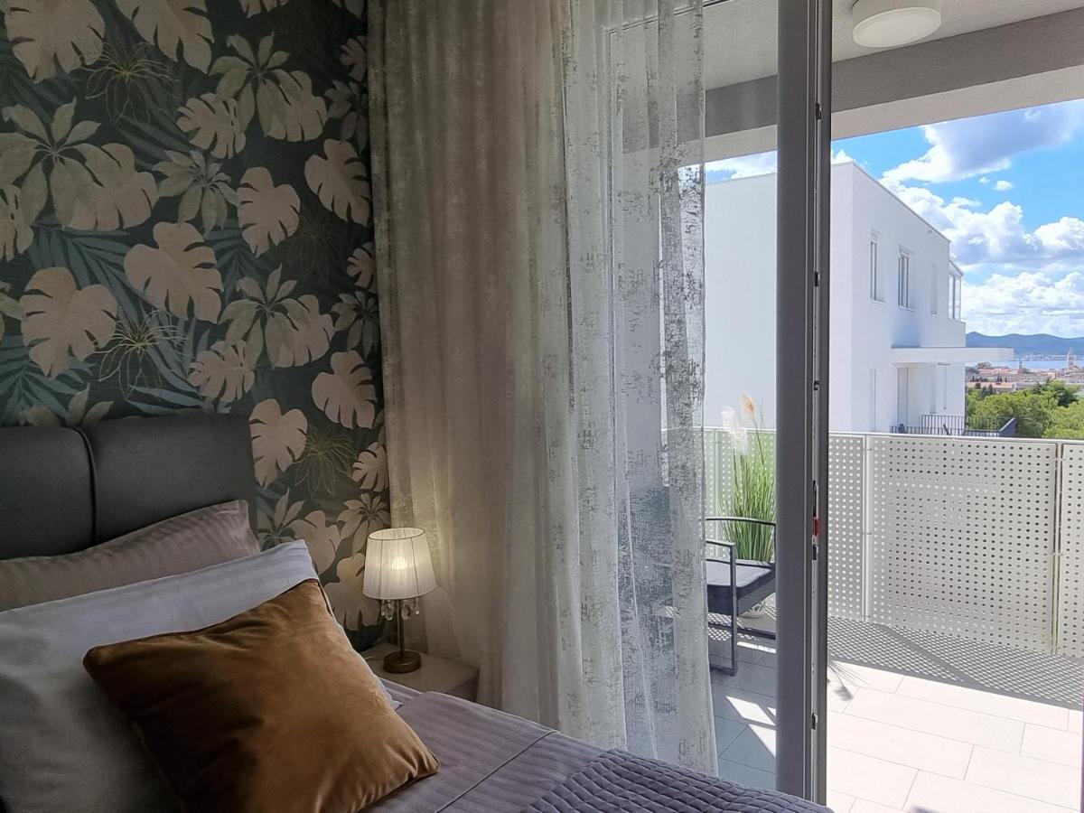 Apartment "50 Shades" With Balcony And Free Parking In The Garage Zadar Exterior photo